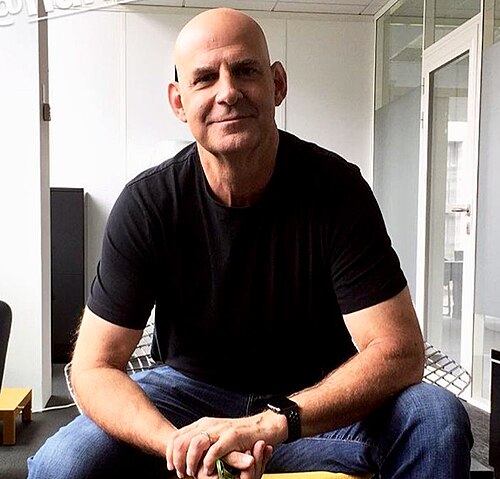 Harlan Coben by Cswetonic, CC BY-SA 4.0, via Wikimedia Commons Harlan Coben
